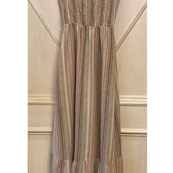 Peach Love Elegant Striped Maxi Dress - Picture 2 of 6